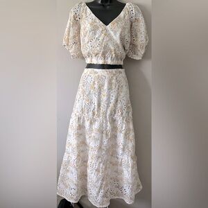 LUCY PARIS Floral Eyelet V-Neck CROP TOP AND MAXI SKIRT 2 pc set medium